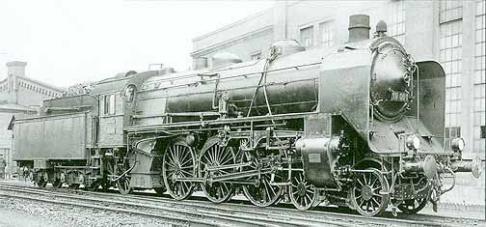 Passenger Steam locomotive BR 18.0 (3-RAIL AC)<br /><a href='images/pictures/Gutzold/51130.jpg' target='_blank'>Full size image</a>